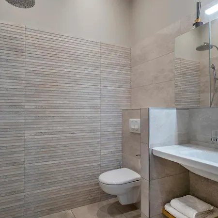 Escale Rochelaise, Chambre Avec Access Spa Et Sauna La Rochelle  Exterior foto
